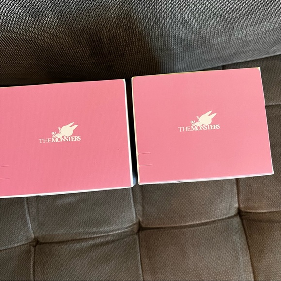 Labubu -sesame bean EXCITING MACARON - Picture 3 of 7